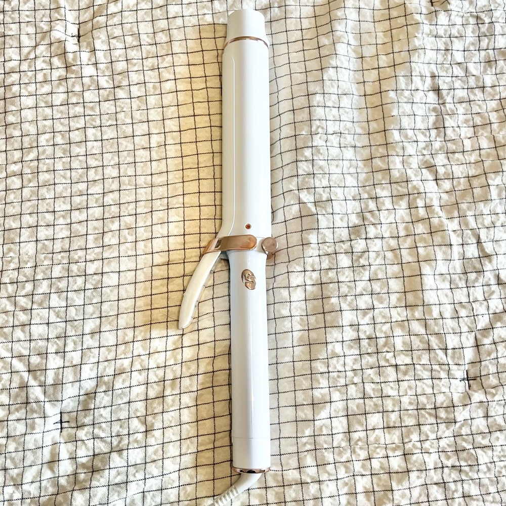 T3 1.5” Barrel SinglePass Cermaic Curling Iron